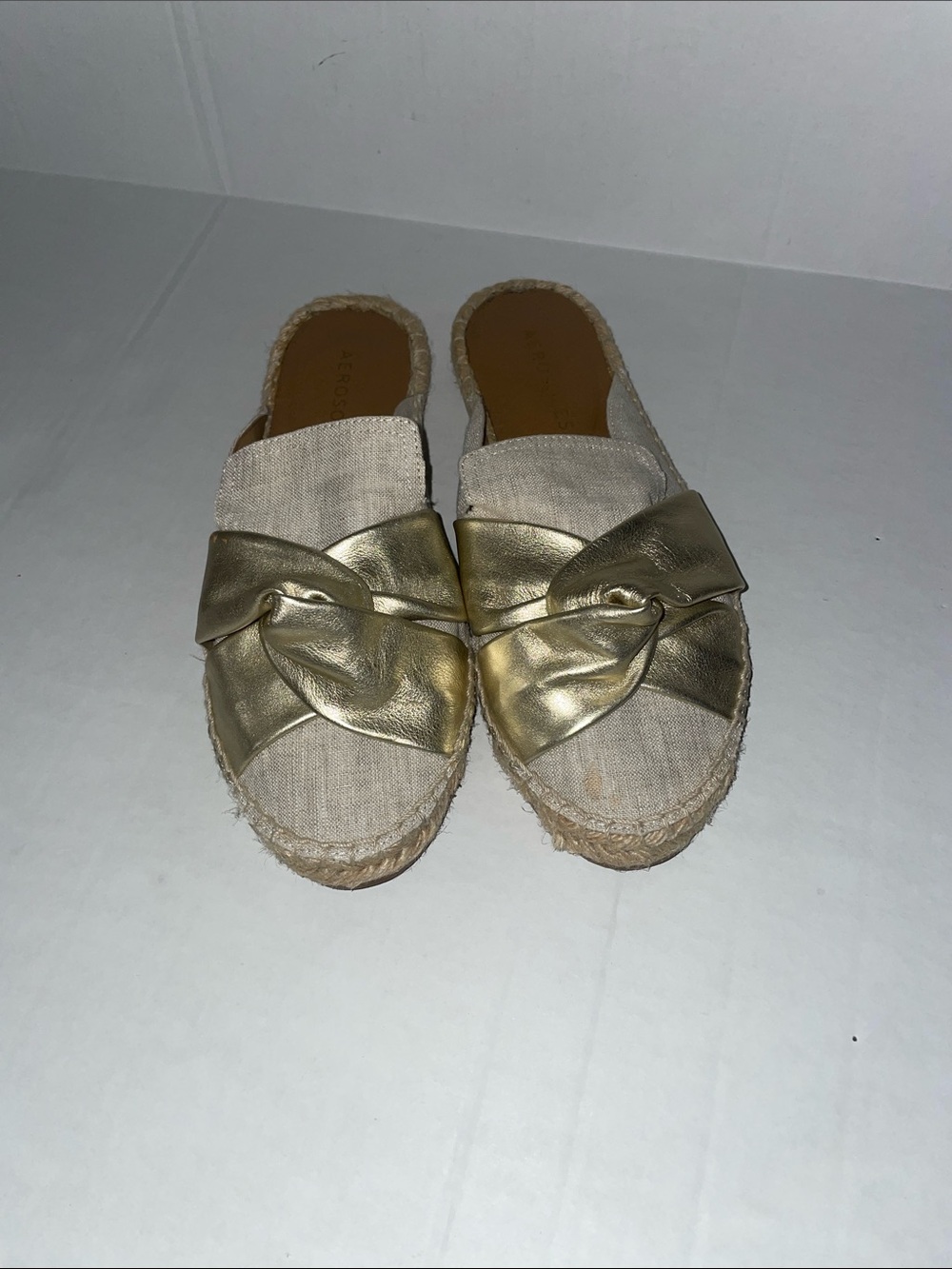 AEROSOLES Metallic Gold Women’s Size 10 Knotted Espadrille Slip-On Mules